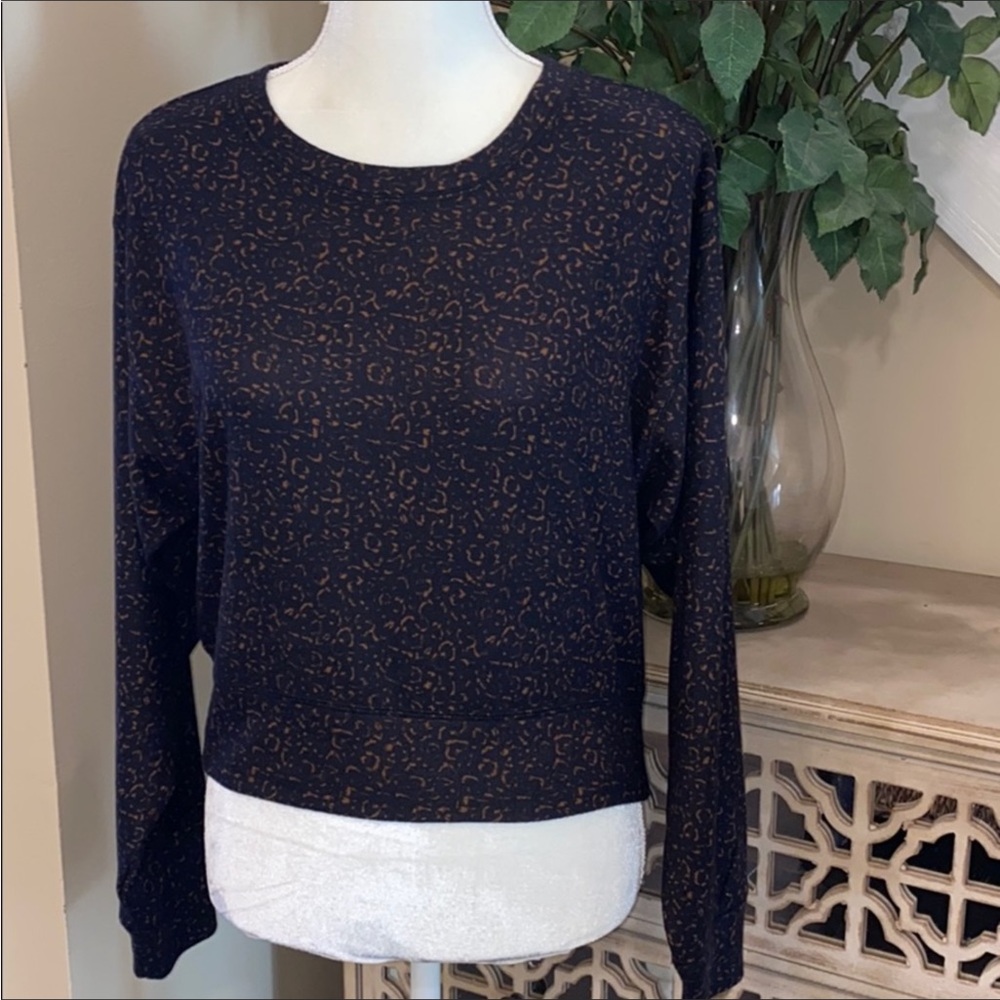 NWOT Falling Love Top